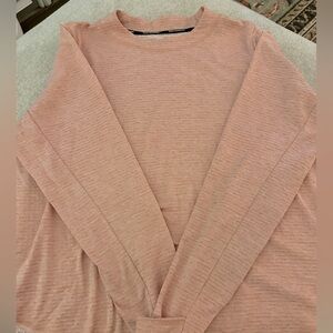 Nike long sleeve dri-fit running shirt size Large salmon/pink